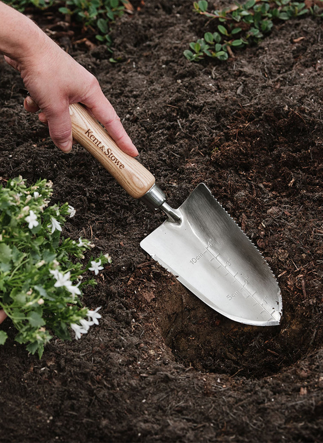 files/kentandstowethecapabilitytrowel_westland_70100190_0030_a_lifestyle.jpg